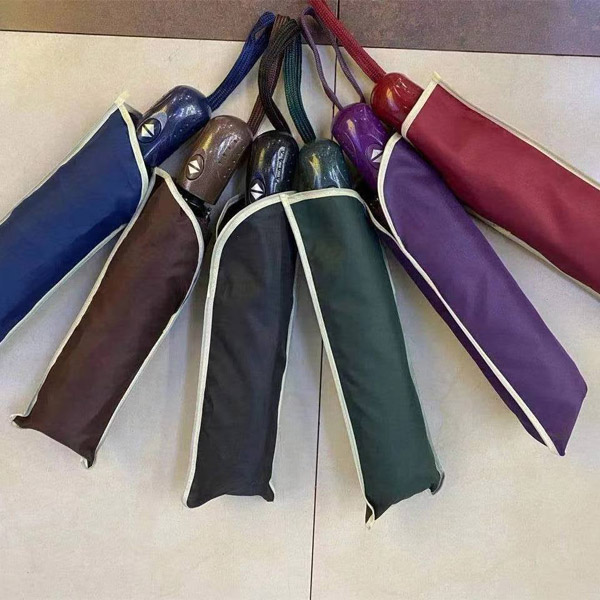 عکس اصلی چتر فول اتومات ۸ فنره دسته تخمه‌مرغی کاور‌دار