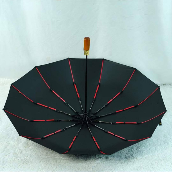 عکس شماره:2 , چتر اتومات اسپرت دولایه ۳۶ سیم ضد باد با دسته چوبی کلاسیک