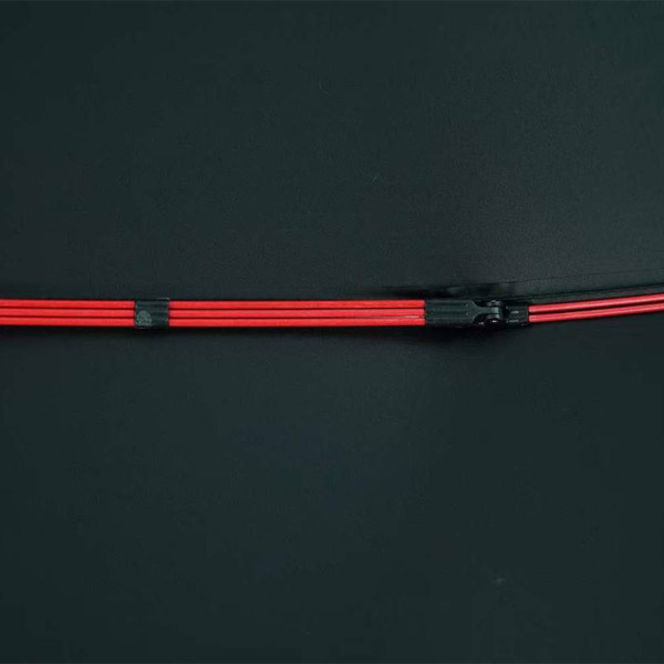 عکس شماره:1 , چتر اتومات اسپرت دولایه ۳۶ سیم ضد باد با دسته چوبی کلاسیک