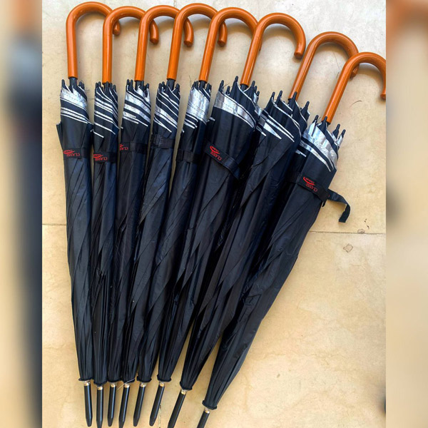 عکس شماره:2 , چتر دسته عصایی مردانه Classe | دولایه، دوبل فنر با دسته چوبی