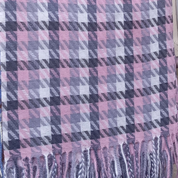 عکس اصلی شال موهر ریشه فیتیله‌ای چهارخانه