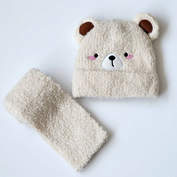 عکس شماره:5 , ست کلاه و شال بچگانه موهر طرح خرس – کلاه موهر با گوش و شال موهر نرم