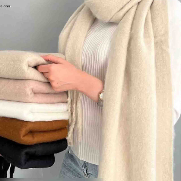 عکس شماره:4 , بیگ اسکارف موهر پشمی ضخیم ۷۰×۱۸۰– شال زمستانی لوکس