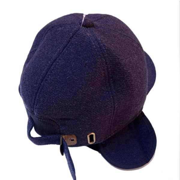 عکس شماره:0 , کلاه پشمی مردانه دو لایه گوش‌دار وارداتی – رنگ مشکی زغالی، پشت فلزی